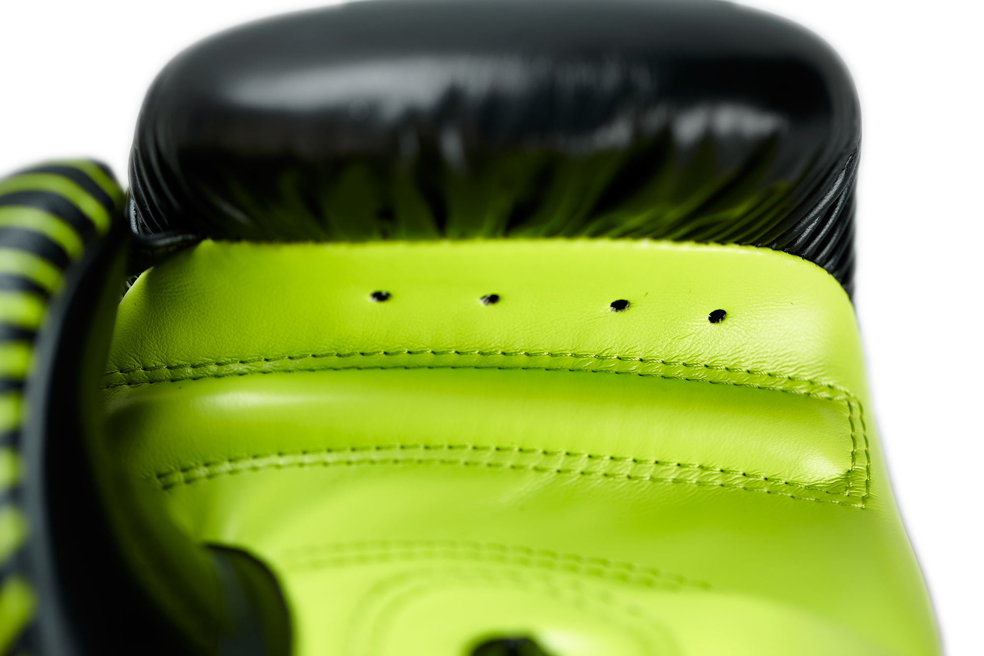 adiKBWKF200-black_green-WAKO-Training-Glove-D0978 adidas Kickboxing Wettkampfhandschuh black/neon green, adiKBWKF200