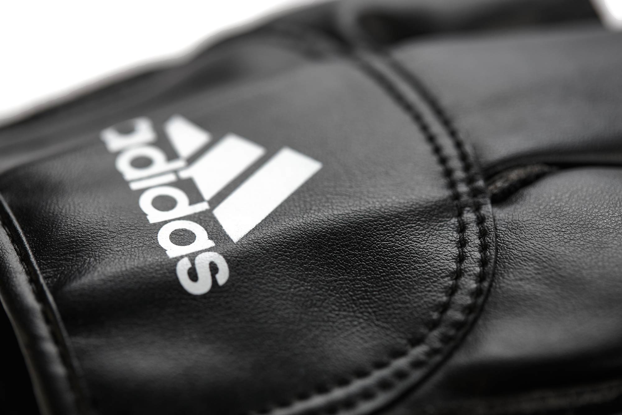 adiMP02-black_white-Short-focus-mitt-D0853 adidas Pratze Speed Focus Mitt black/white PU, adiMP02