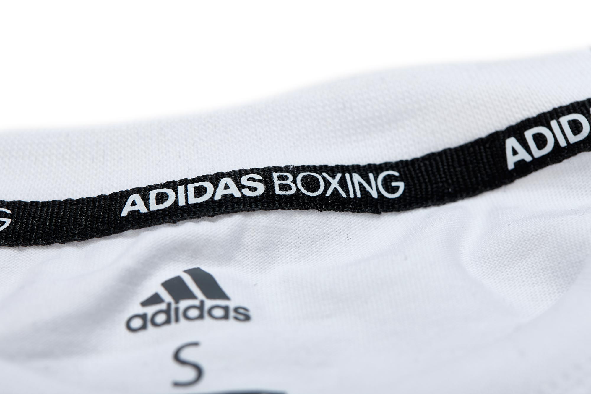 adiCLTS20B-Badge-of-Sport-T-Shirt-white_red-D0067 adidas Badge of Sport T-Shirt Boxing weiß, adiCLTS20B