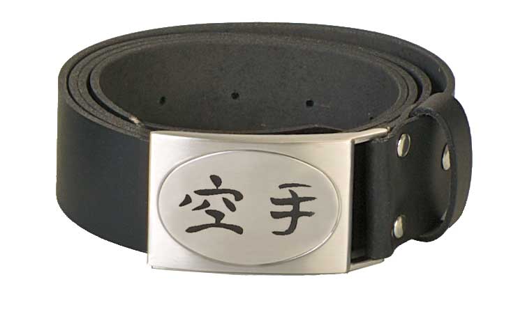 Gürtel echt Leder mit graviertem Kanji Karate