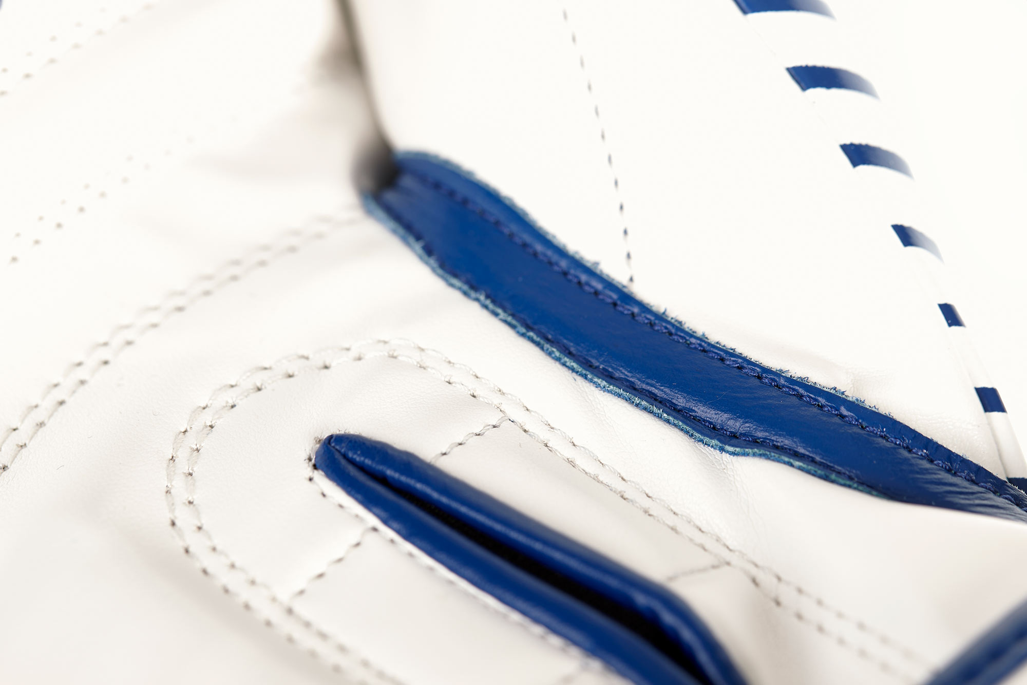 adidas Kickboxing Wettkampfhandschuh blue/white, adiKBWKF200 adidas Kickboxing Wettkampfhandschuh blue/white, adiKBWKF200
