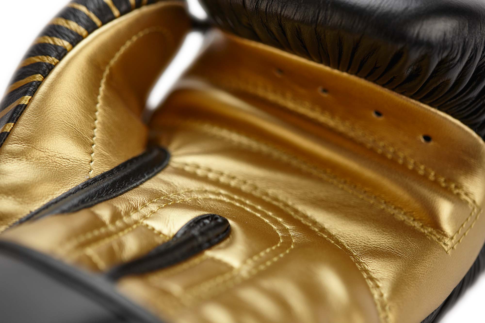adidas Kickboxing Wettkampfhandschuh black/gold met, adiKBWKF200 adidas Kickboxing Wettkampfhandschuh black/gold met, adiKBWKF200