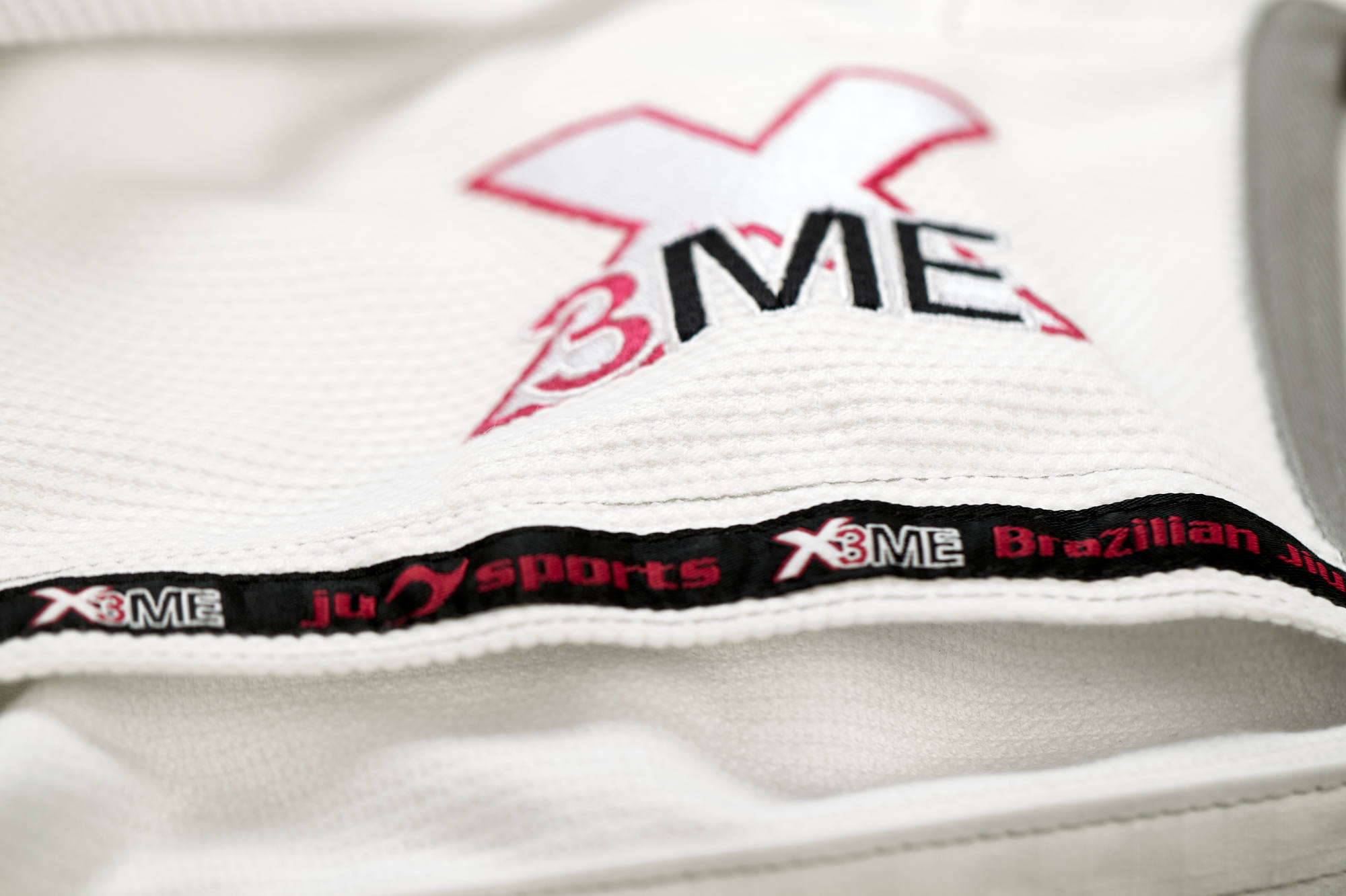 Amazona BJJ-Gi EXTREME 2.0 white/pink