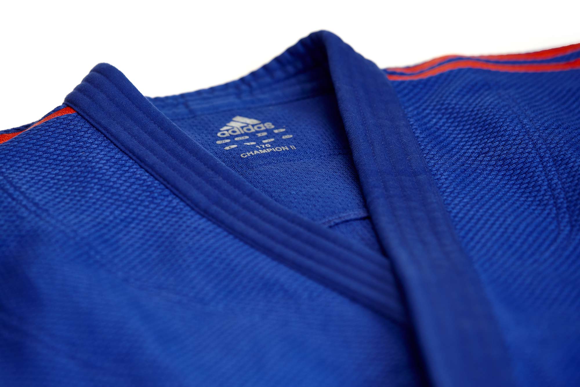 adidas-JudoGi-ChampionII-IJF-normal-blue-red-stripes-2 adidas Judoanzug CHAMPION II IJF, blau/rotes Logo, JIJF