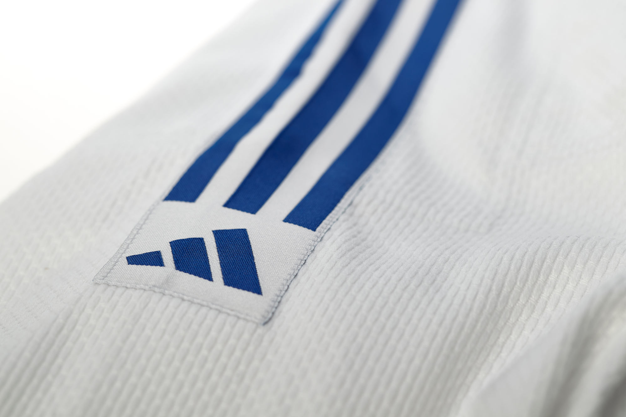 adidas-J350P_WB-Judo-uniform-white_blue-D1307 adidas Judo-Anzug Club weiß/blaue Streifen, J350