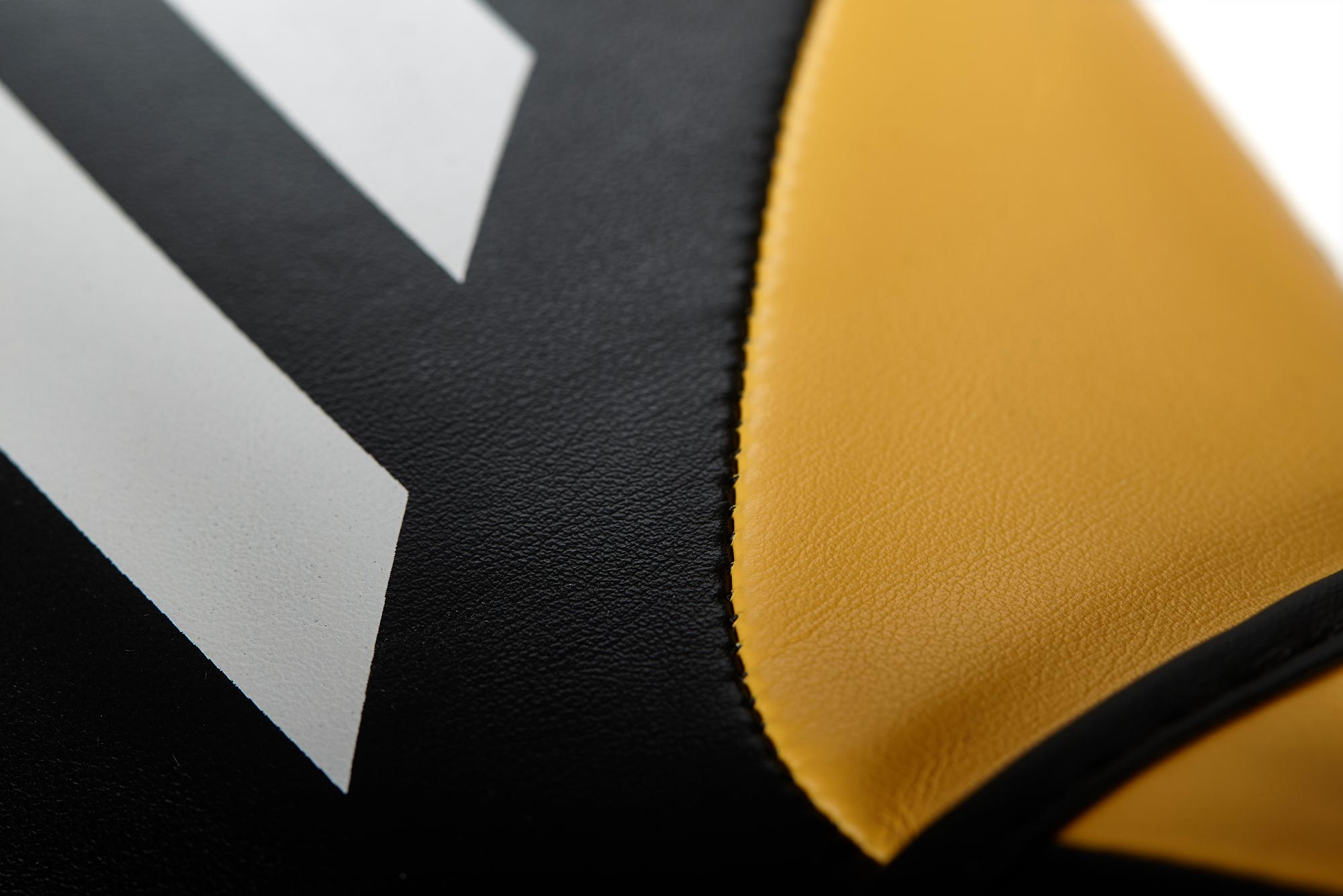 adidas Boxhandschuhe SPEED TILT 200, black/yellow SPD200 adidas Boxhandschuhe SPEED TILT 200, black/yellow SPD200