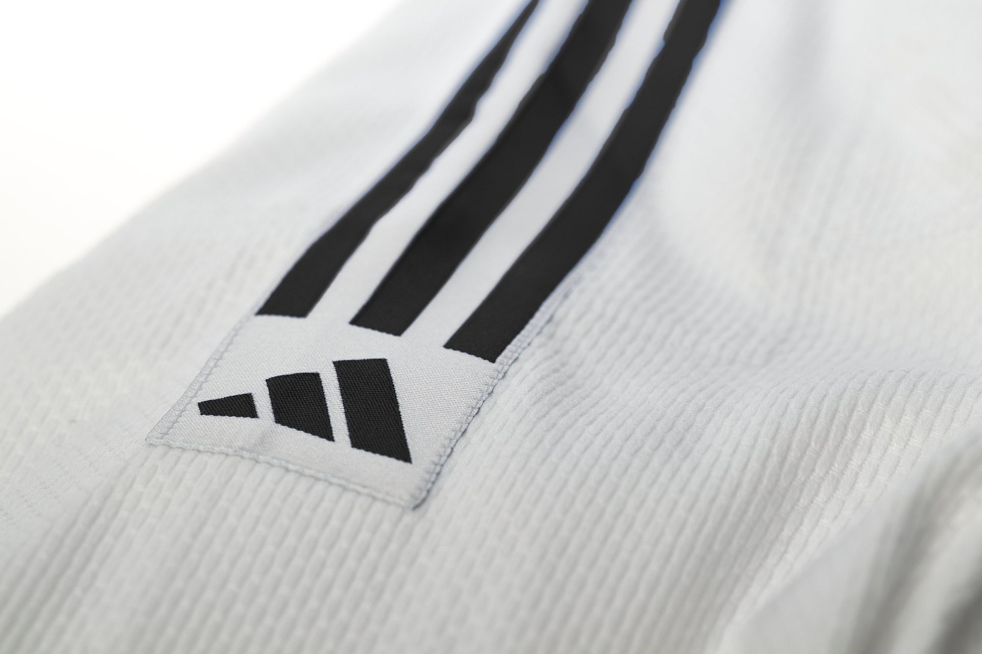 adidas-J350P_WB-Judo-uniform-white_black-D1307CWC1GxIPl5j06 adidas Judo-Anzug Club weiß/schwarze Streifen, J350