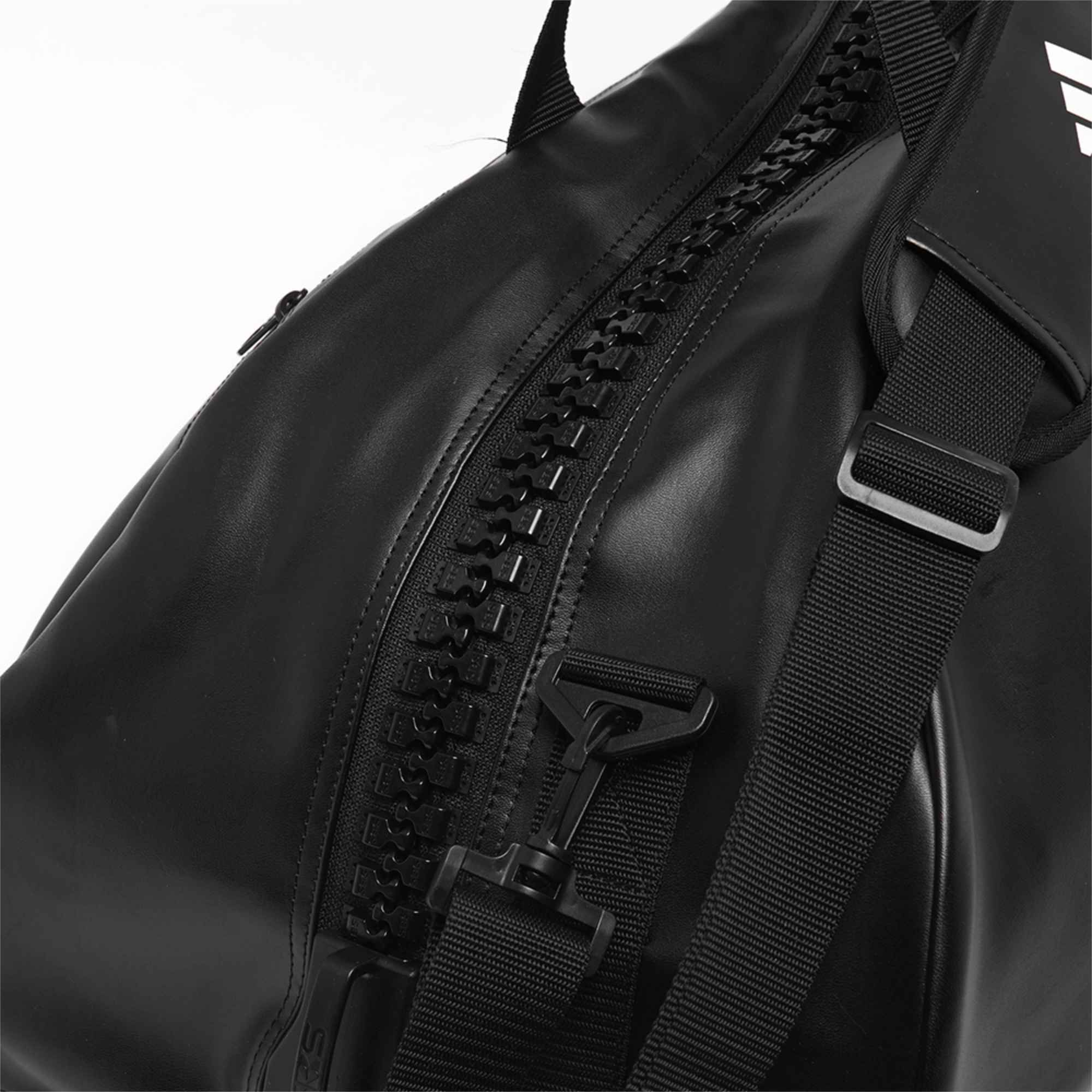 adiACC051-2IN1-BAG-BLACK-WHITE-CLOSE-UP-05NpO10iH0Ttke8 adidas 2in1 Bag "Kickboxing" black/white PU, adiACC051KB