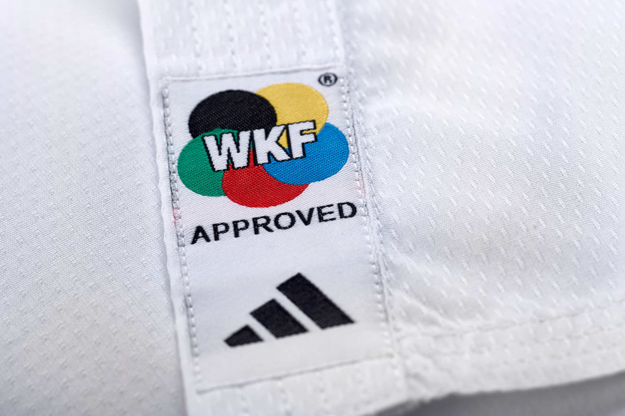 K220DNAWKF-white_black-Karate-uniform-Kumite-Fight-Logo-D1547 adidas Karateanzug Kumite Fighter DNA, K220DNA
