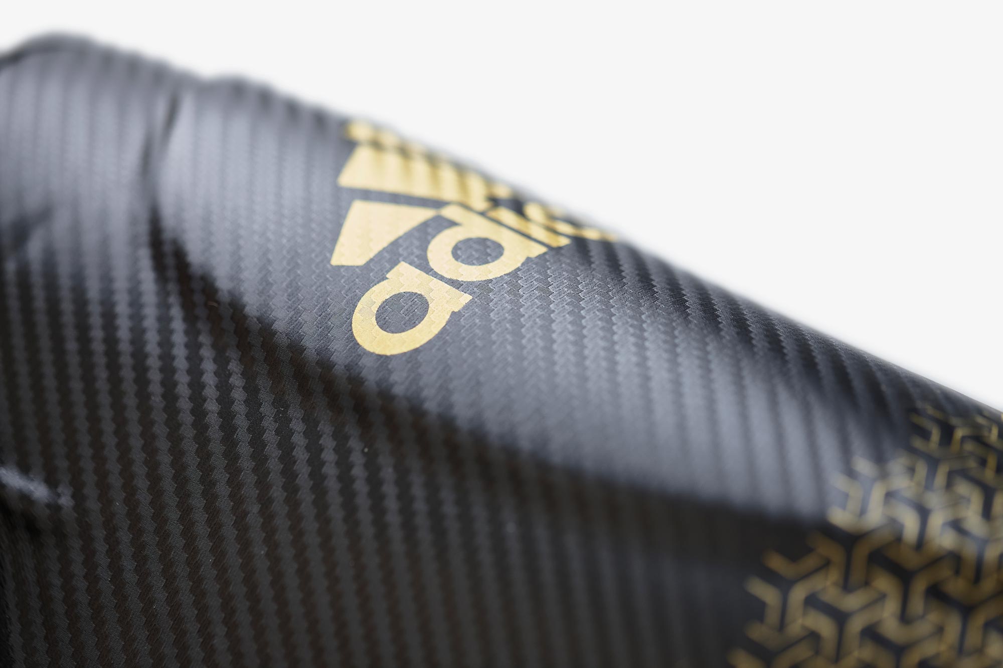 adiSGSI011-black_golde-Speed-Thai-Shin-n-Step-D0911 adidas Pro Kickboxing Schienbein-Spannschutz black/gold, adiKBSI300