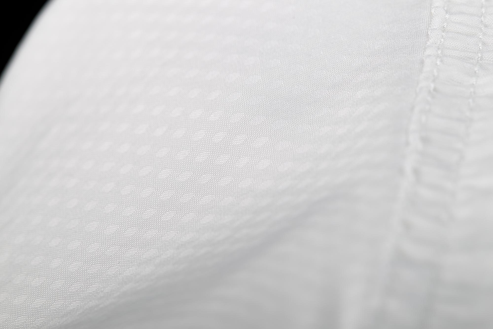 adidas Taekwondoanzug, adi Fighter Eco mit Streifen, schwarzes Revers adidas Taekwondoanzug, adi Fighter Eco mit Streifen, schwarzes Revers