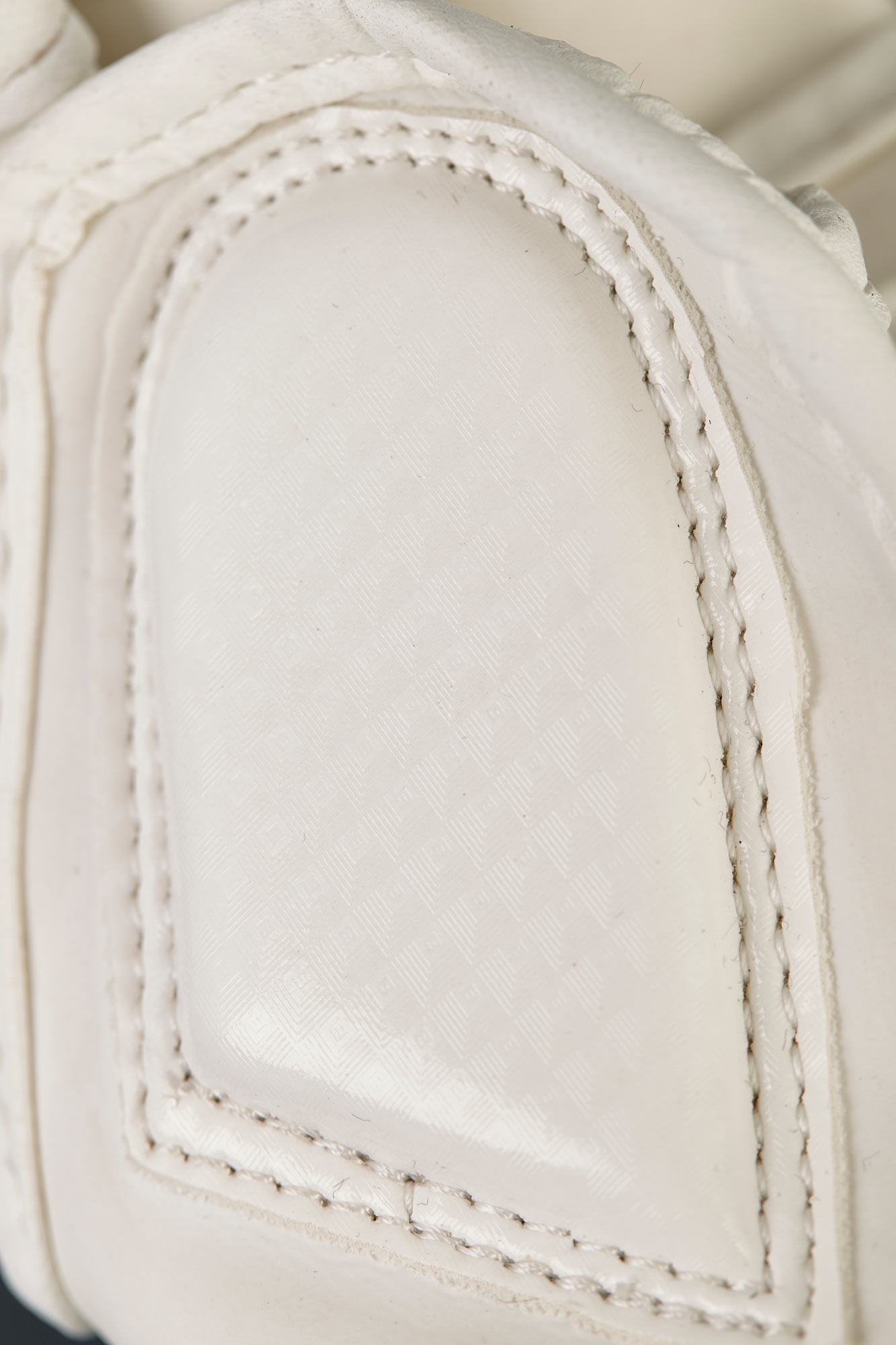 MMA-Handschuh-Carbon-Sparring-weiss-D0140 MMA/Allkampf Sparring Handschuh Carbon "Paladin" weiß